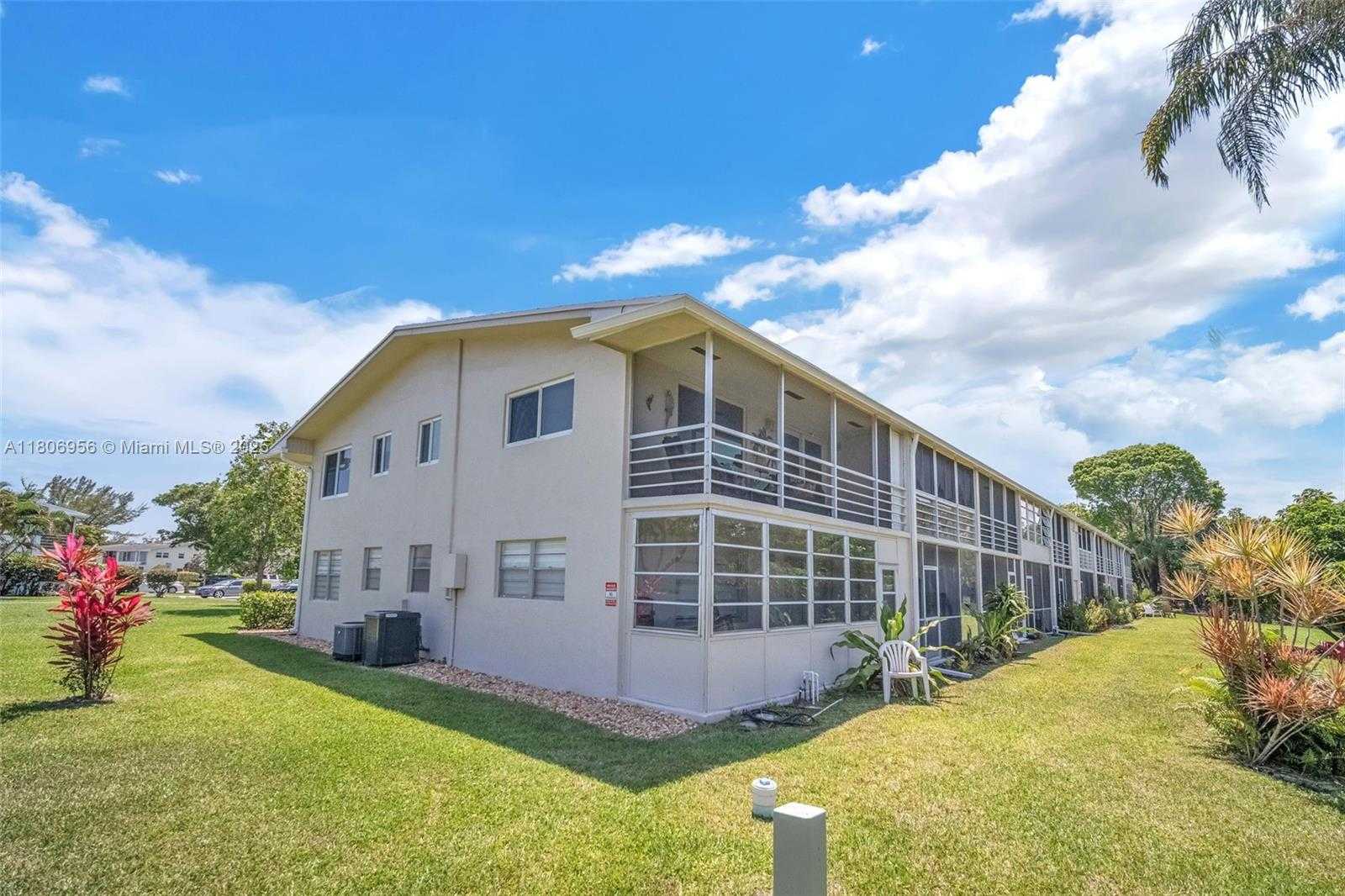 Small Image of 244 DURHAM F #244, Deerfield Beach Number 17