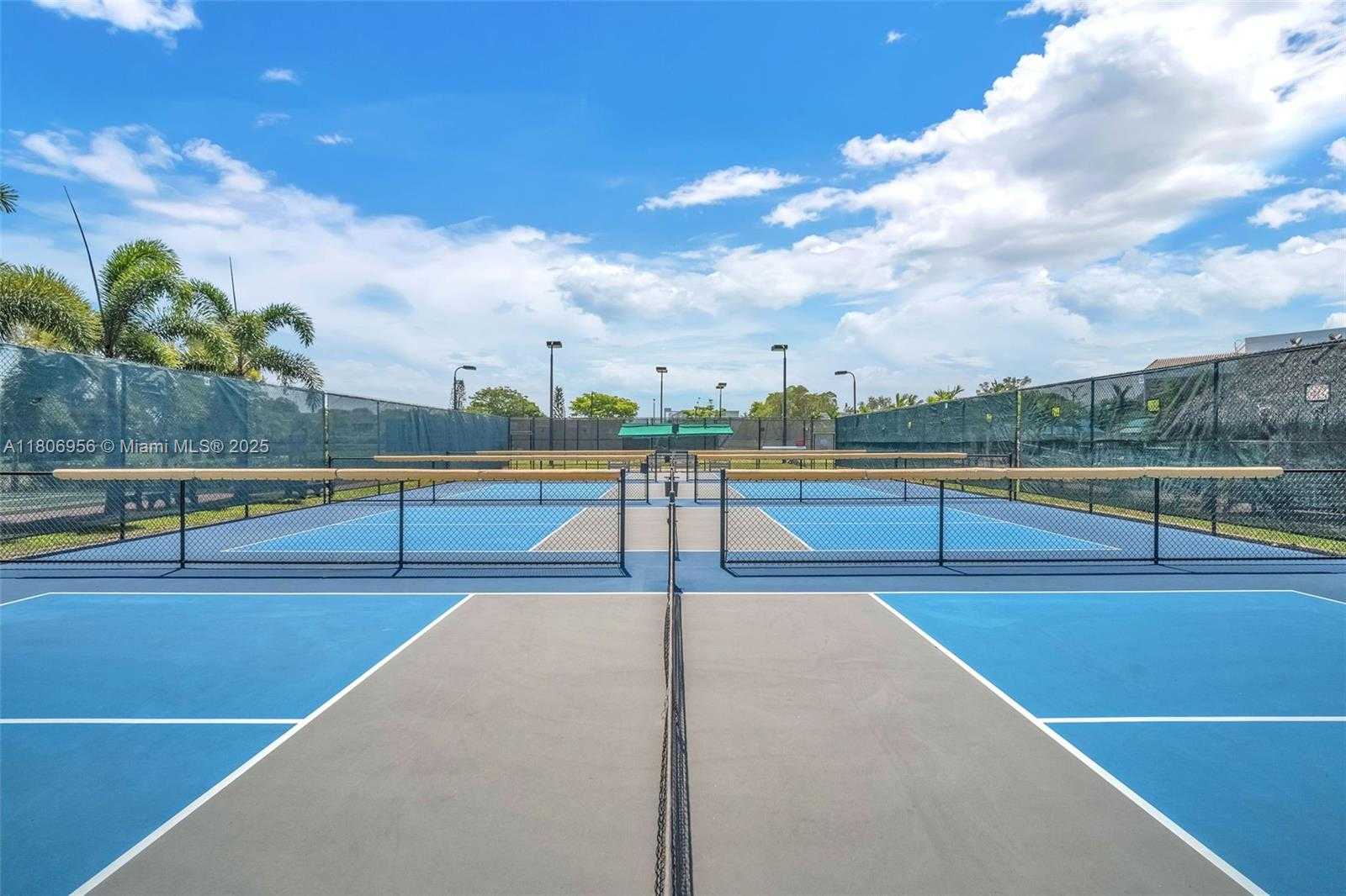 Small Image of 244 DURHAM F #244, Deerfield Beach Number 26