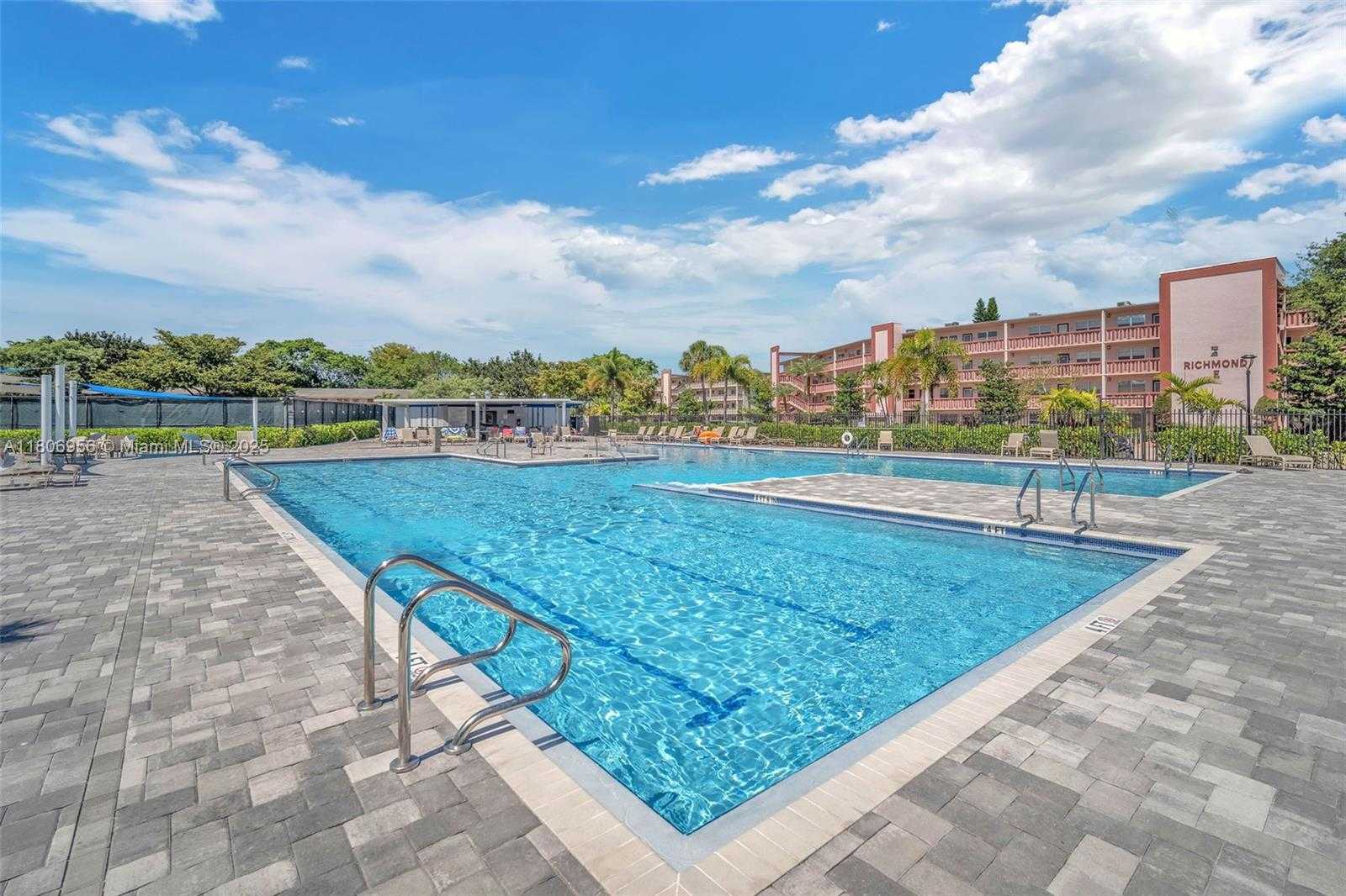 Small Image of 244 DURHAM F #244, Deerfield Beach Number 28