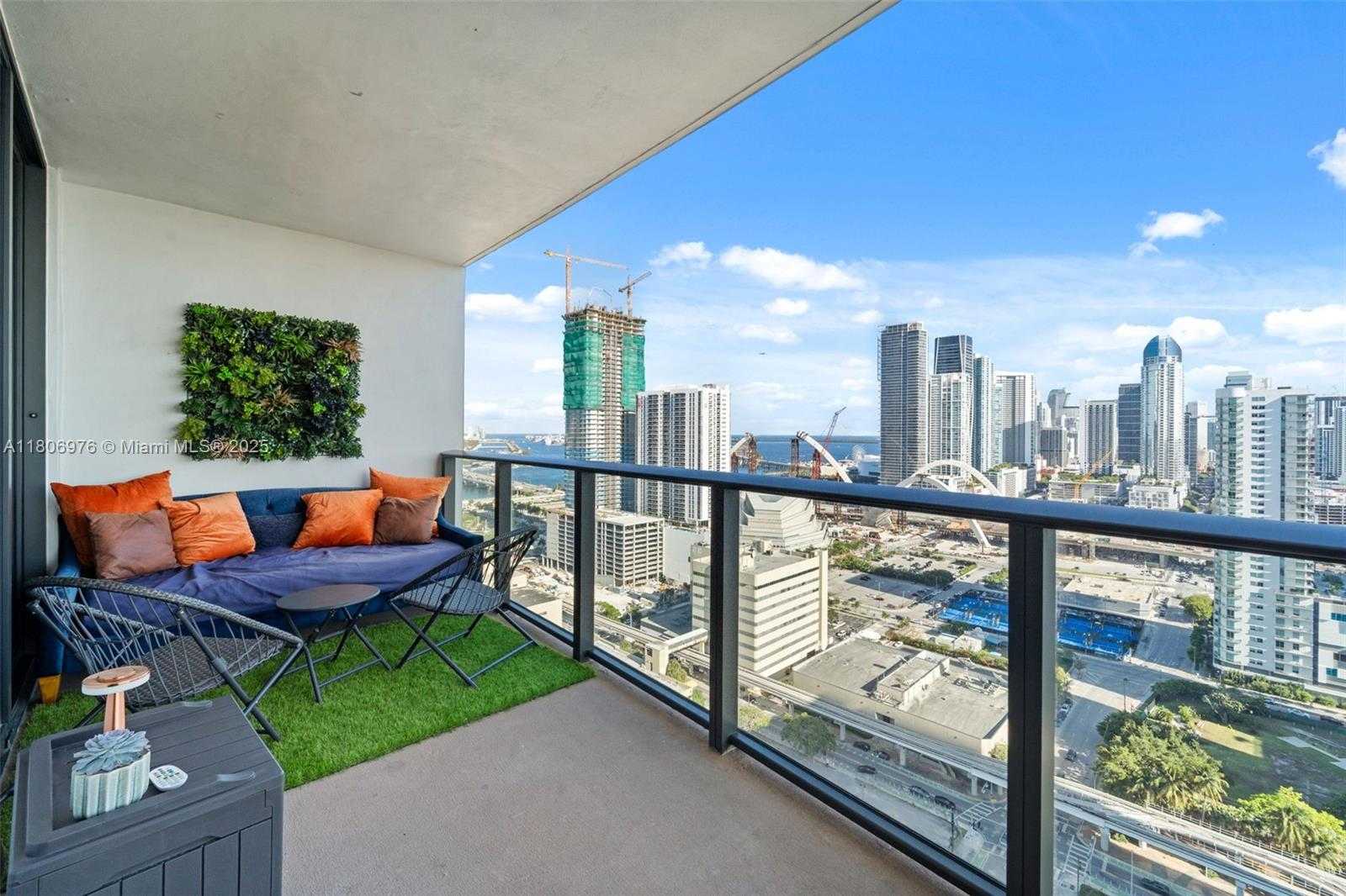 Small Image of 1600 NORTH EAST 1ST AVE #2907, Miami Number 11