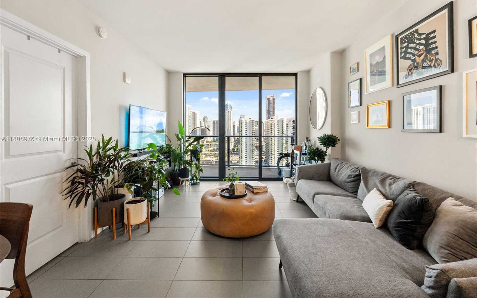 Small Image of 1600 NORTH EAST 1ST AVE #2907, Miami Number 2