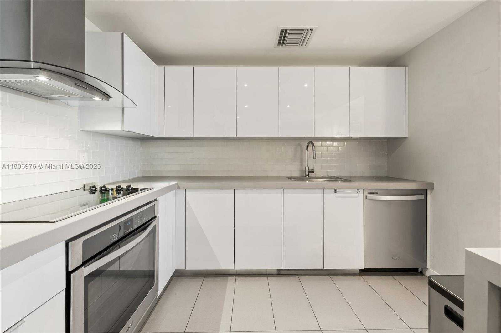 Small Image of 1600 NORTH EAST 1ST AVE #2907, Miami Number 5
