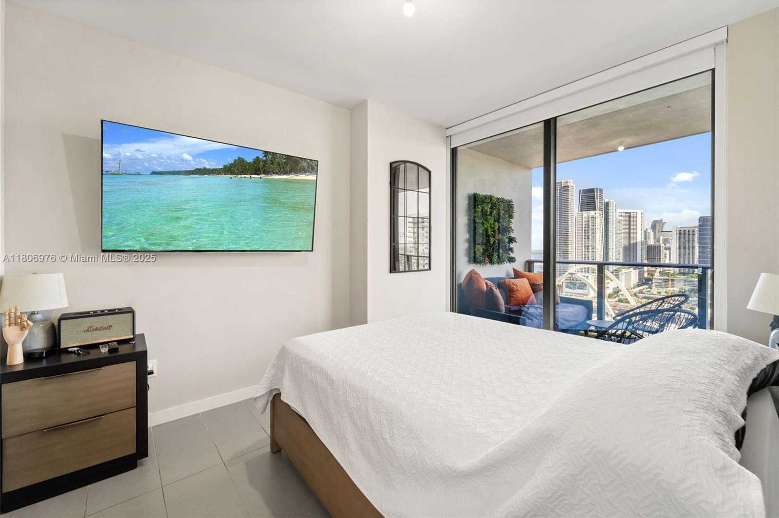 Small Image of 1600 NORTH EAST 1ST AVE #2907, Miami Number 7