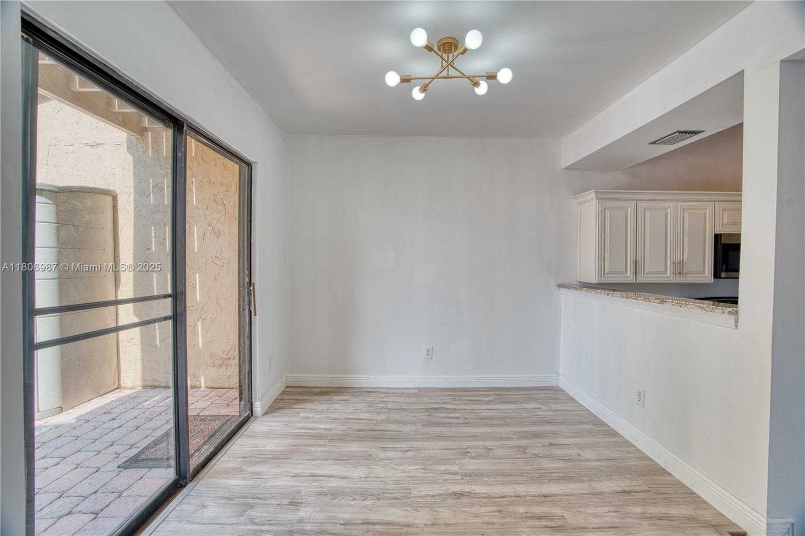 Small Image of 8015 SOUTH WEST 21ST CT, Davie Number 11