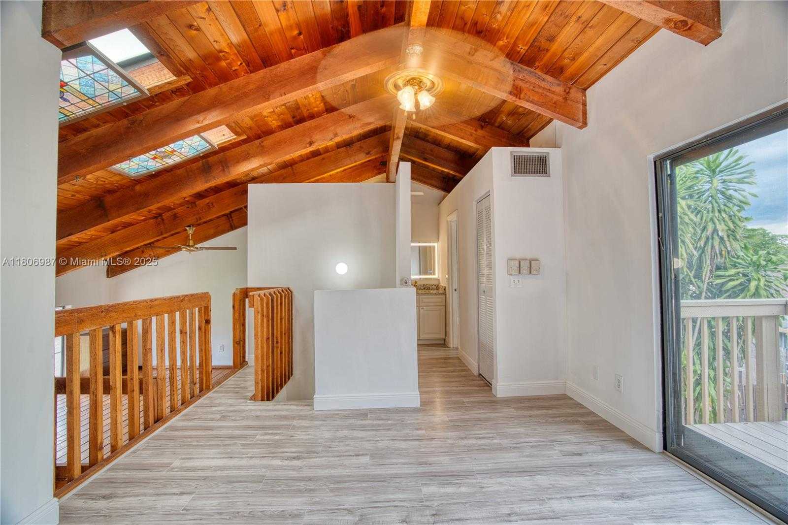 Small Image of 8015 SOUTH WEST 21ST CT, Davie Number 24