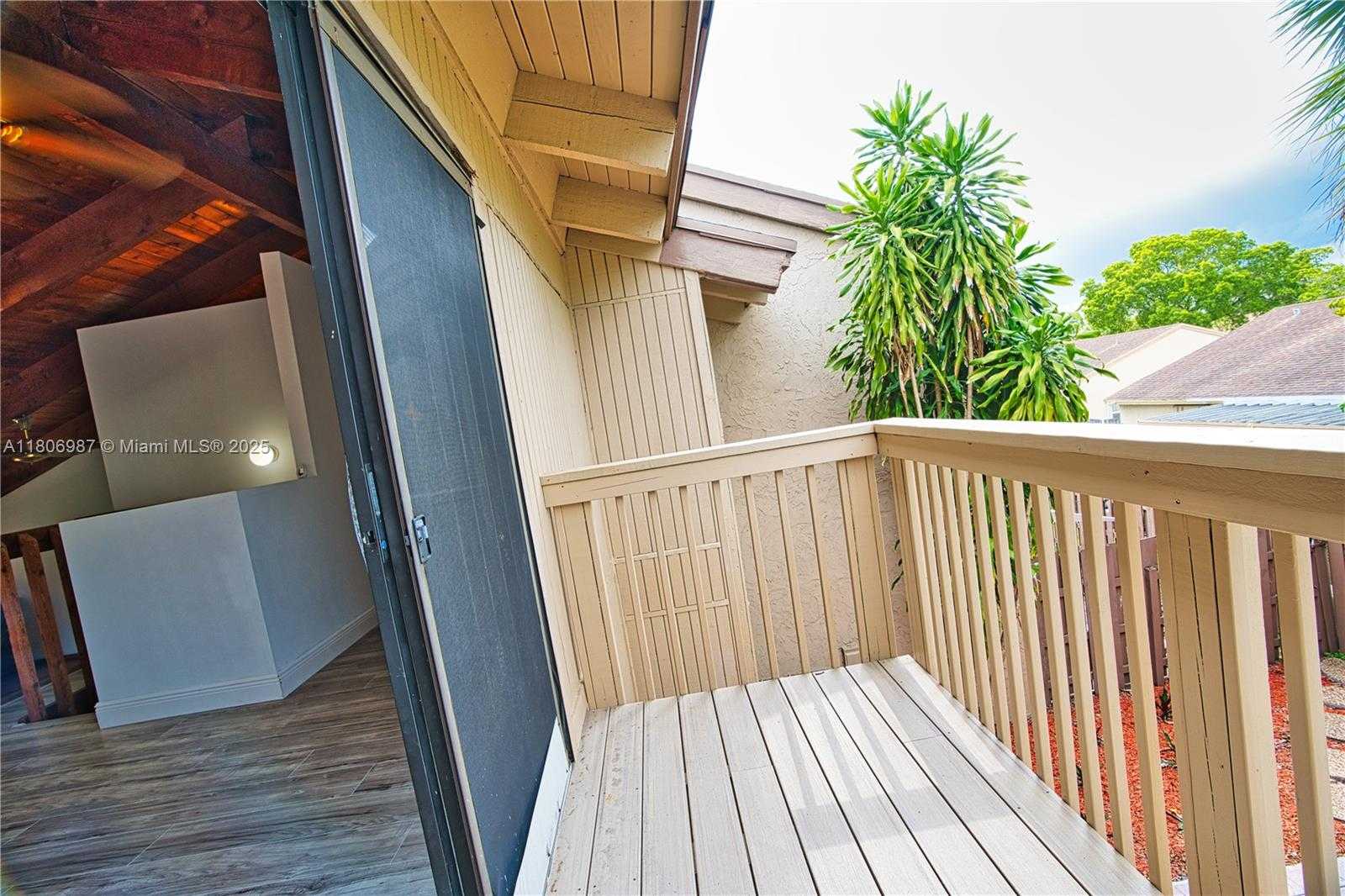 Small Image of 8015 SOUTH WEST 21ST CT, Davie Number 28