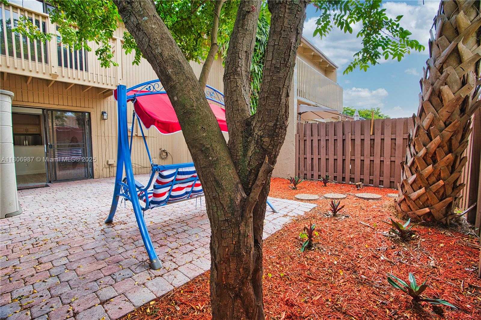 Small Image of 8015 SOUTH WEST 21ST CT, Davie Number 5