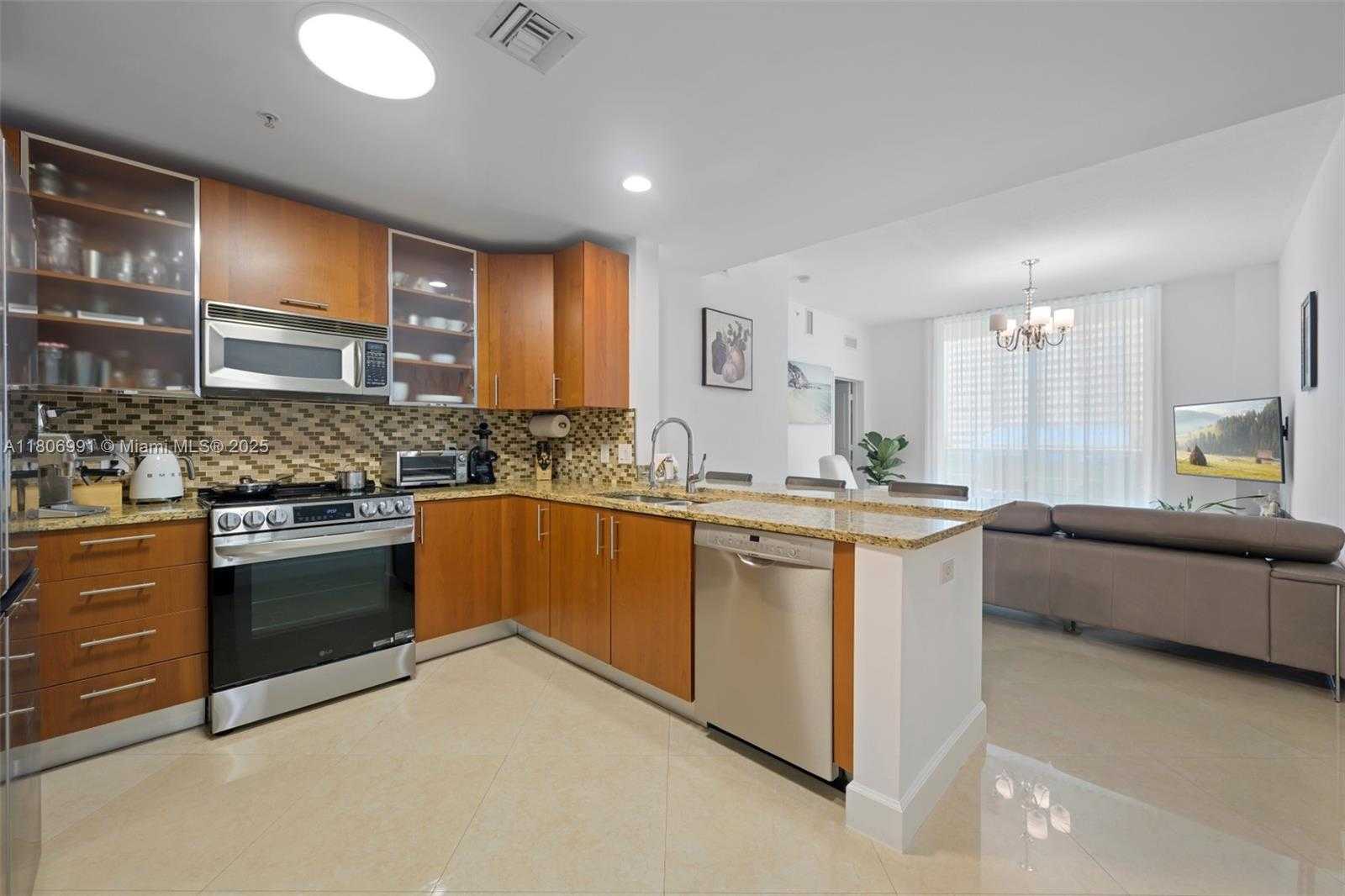 Small Image of 1945 SOUTH OCEAN DR #404, Hallandale Beach Number 9