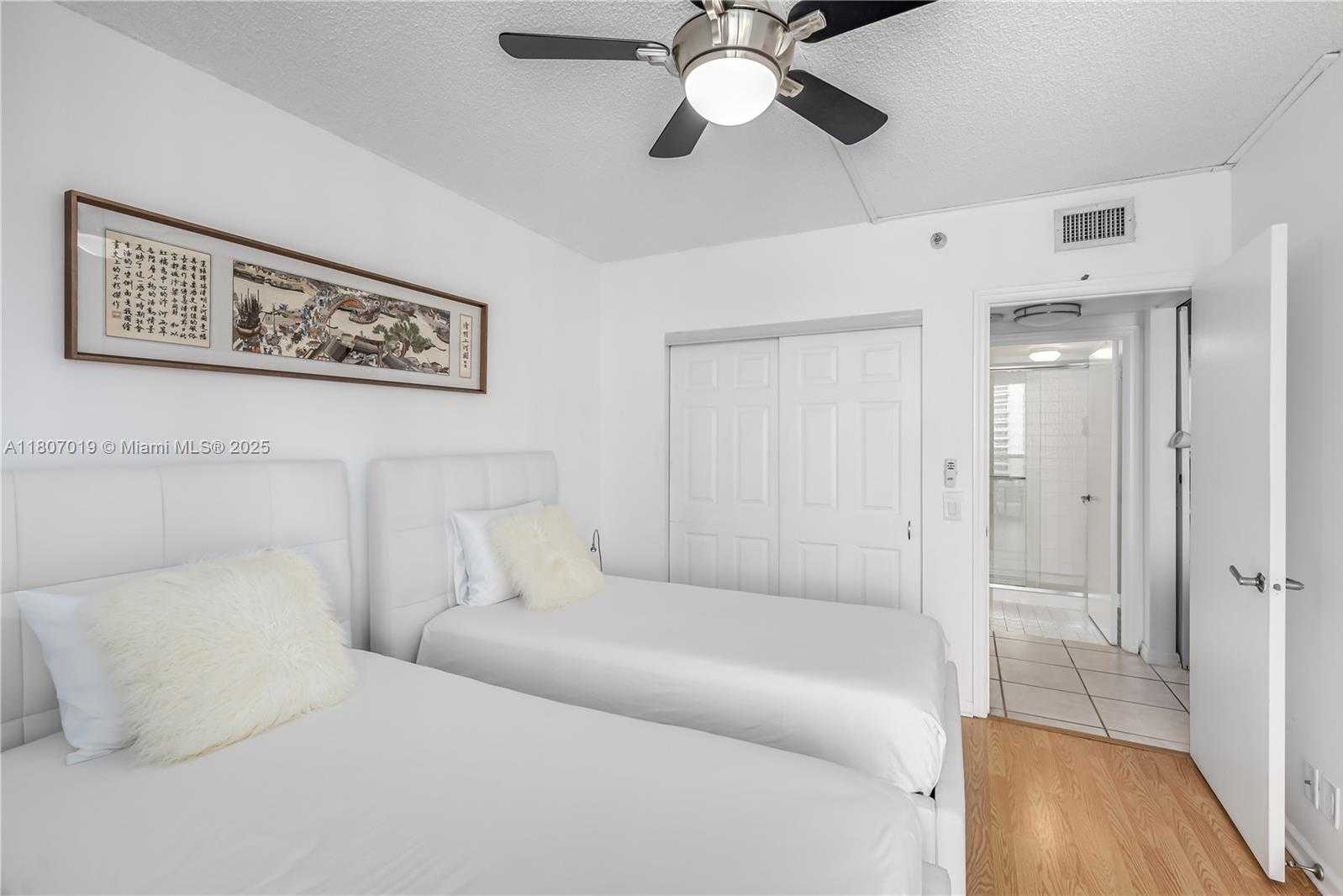 Small Image of 3610 YACHT CLUB DR #1005, Aventura Number 18