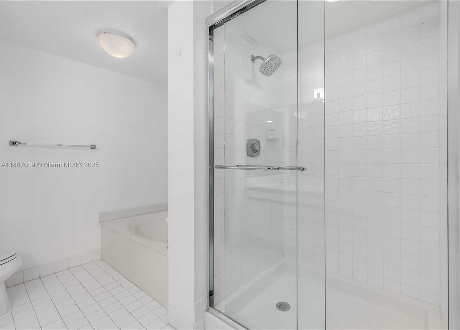 Small Image of 3610 YACHT CLUB DR #1005, Aventura Number 28