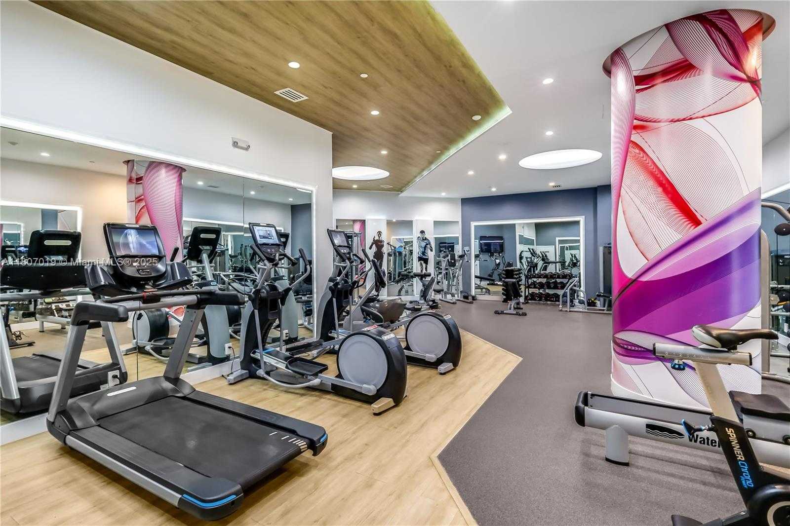 Small Image of 3610 YACHT CLUB DR #1005, Aventura Number 32