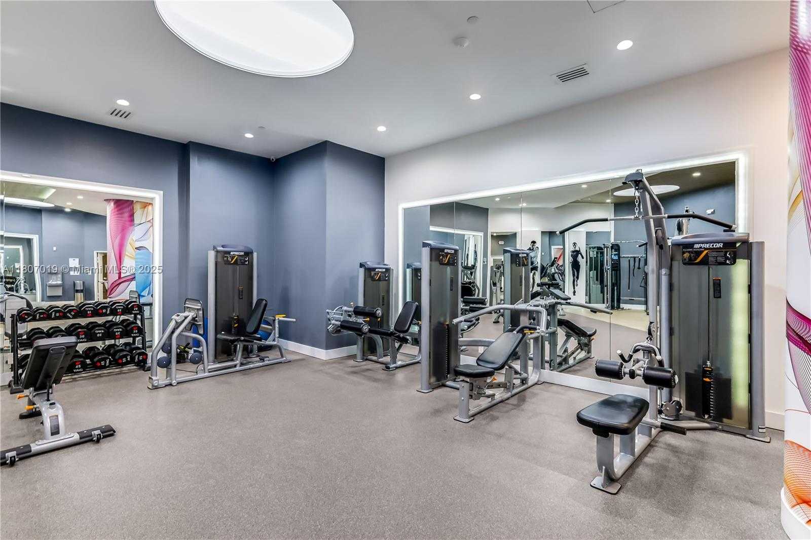 Small Image of 3610 YACHT CLUB DR #1005, Aventura Number 33