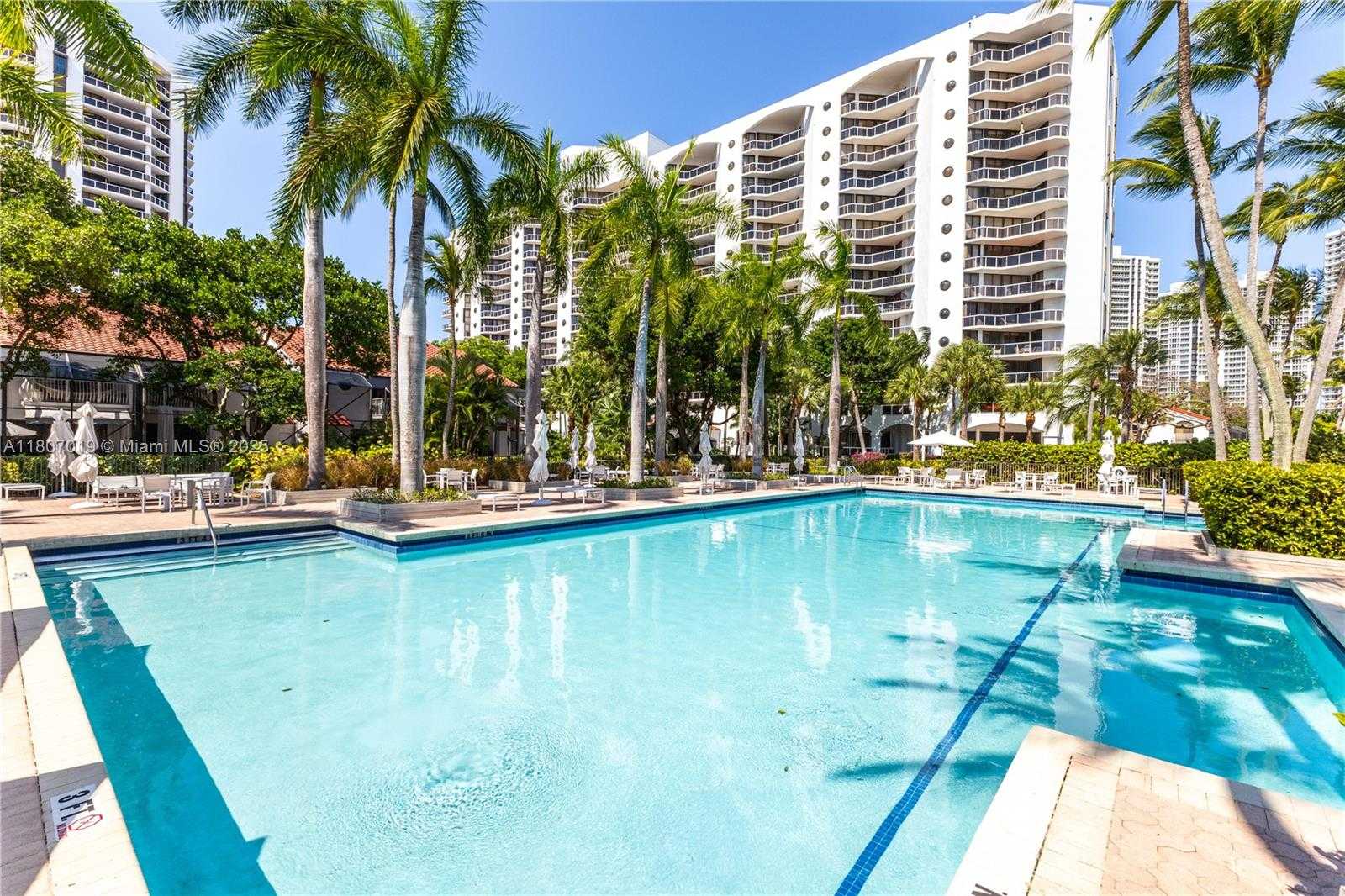 Small Image of 3610 YACHT CLUB DR #1005, Aventura Number 41
