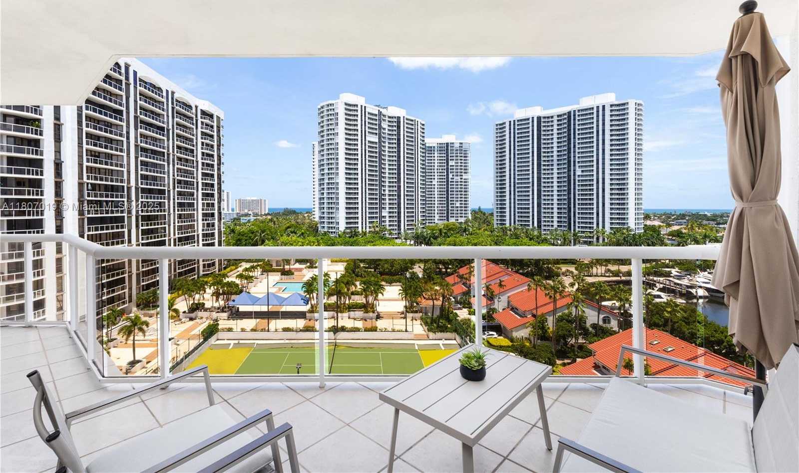 Small Image of 3610 YACHT CLUB DR #1005, Aventura Number 47