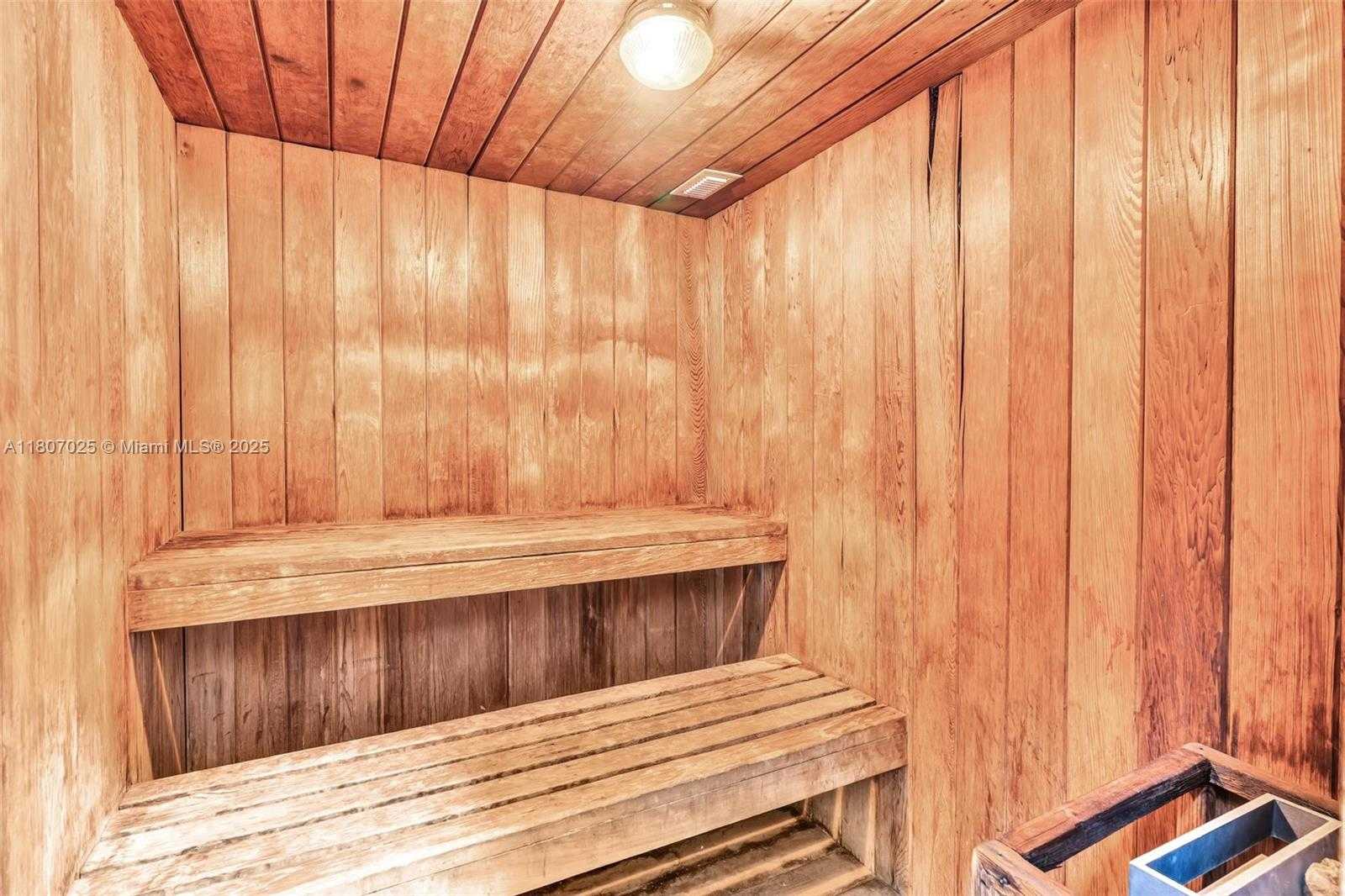 Small Image of 6770 INDIAN CREEK DR #10B, Miami Beach Number 30