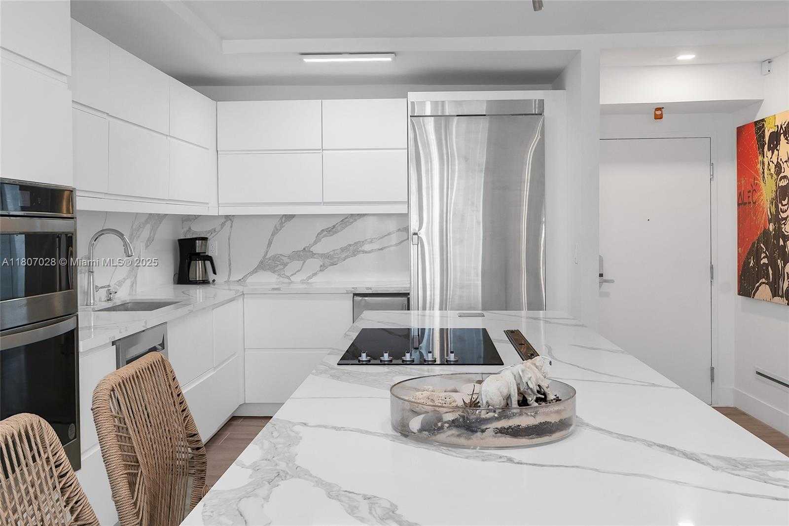 Small Image of 2301 COLLINS AVE #1019, Miami Beach Number 10