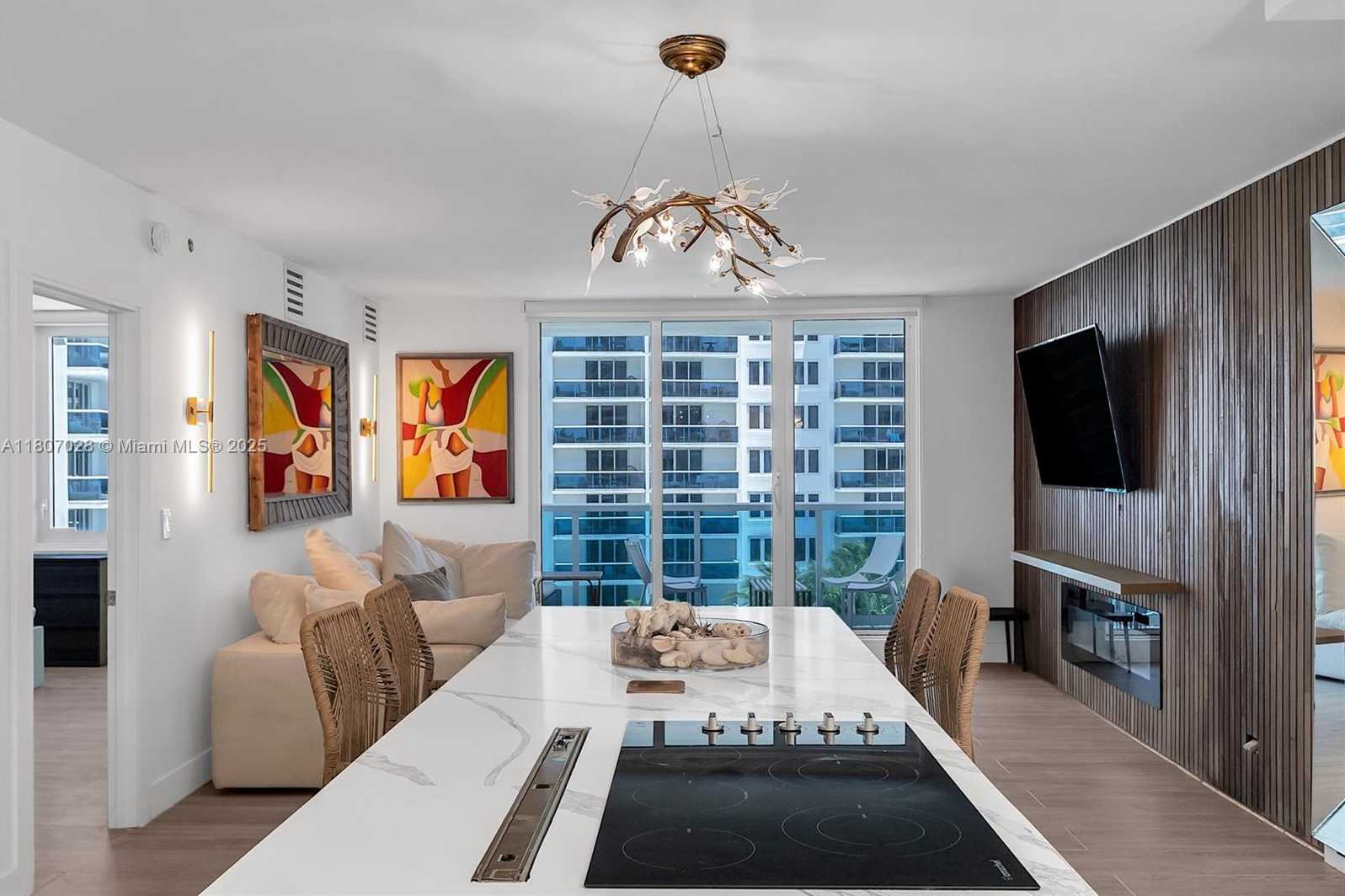 Small Image of 2301 COLLINS AVE #1019, Miami Beach Number 13