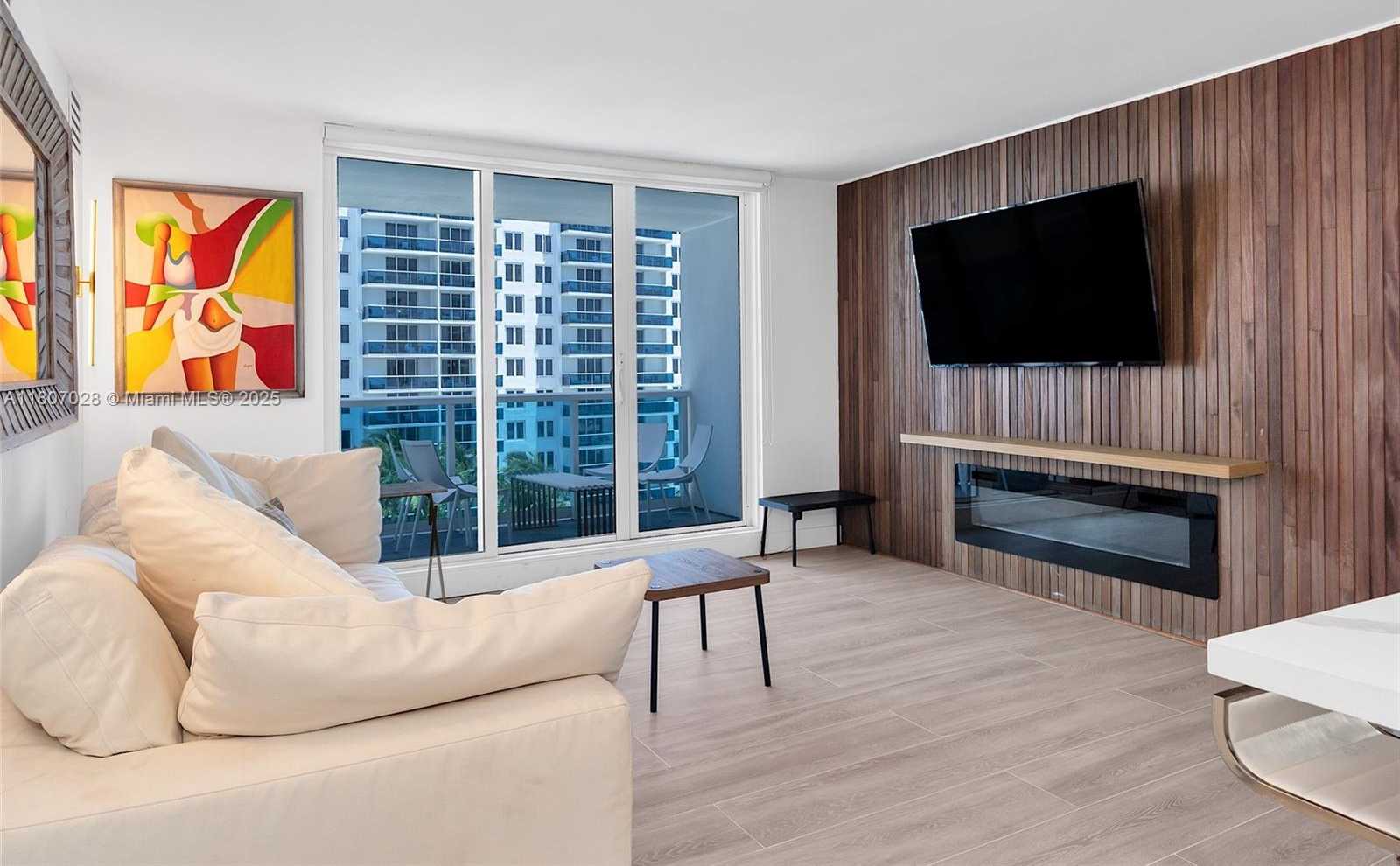 Small Image of 2301 COLLINS AVE #1019, Miami Beach Number 15