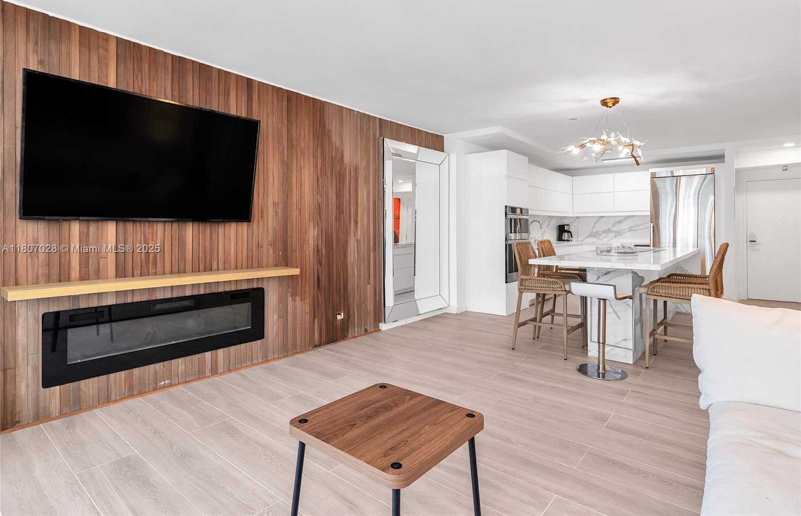 Small Image of 2301 COLLINS AVE #1019, Miami Beach Number 22