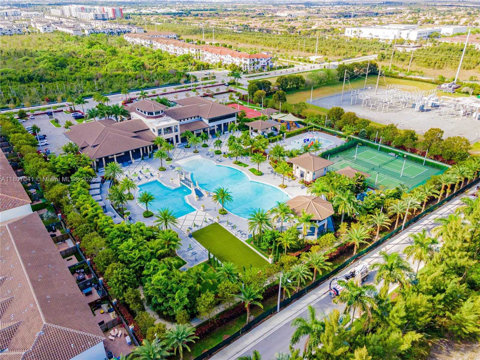 Small Image of 7823 NORTH WEST 105TH AVE, Doral Number 16