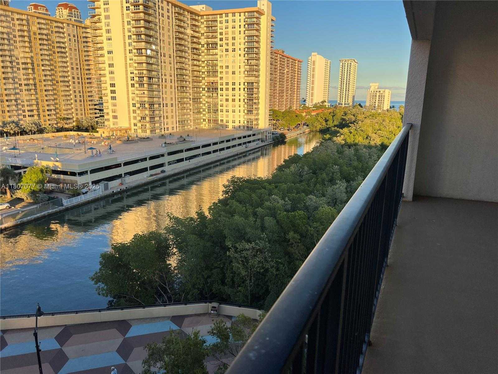 Small Image of 17150 NORTH BAY RD #2814, Sunny Isles Beach Number 15