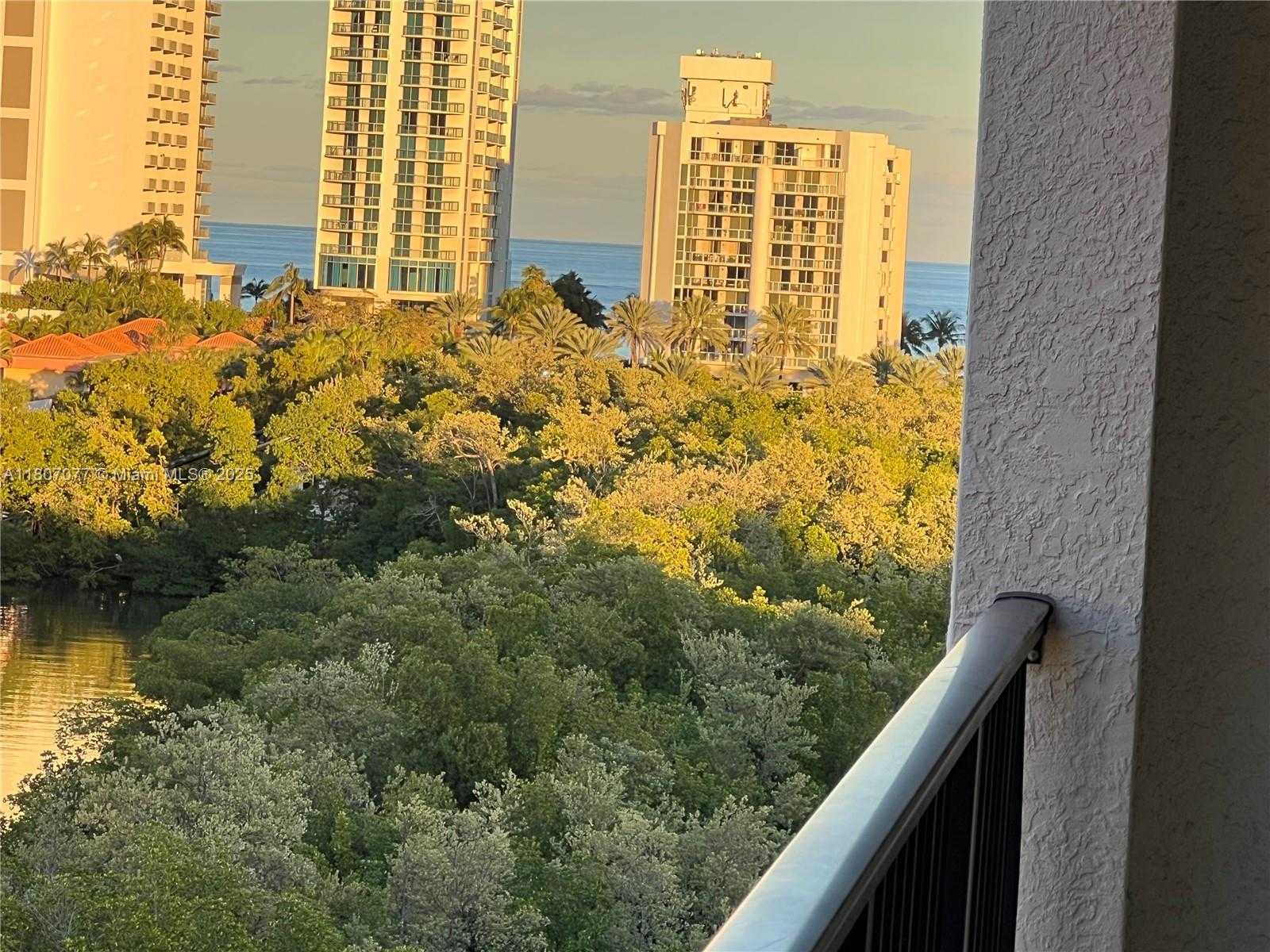 Small Image of 17150 NORTH BAY RD #2814, Sunny Isles Beach Number 16