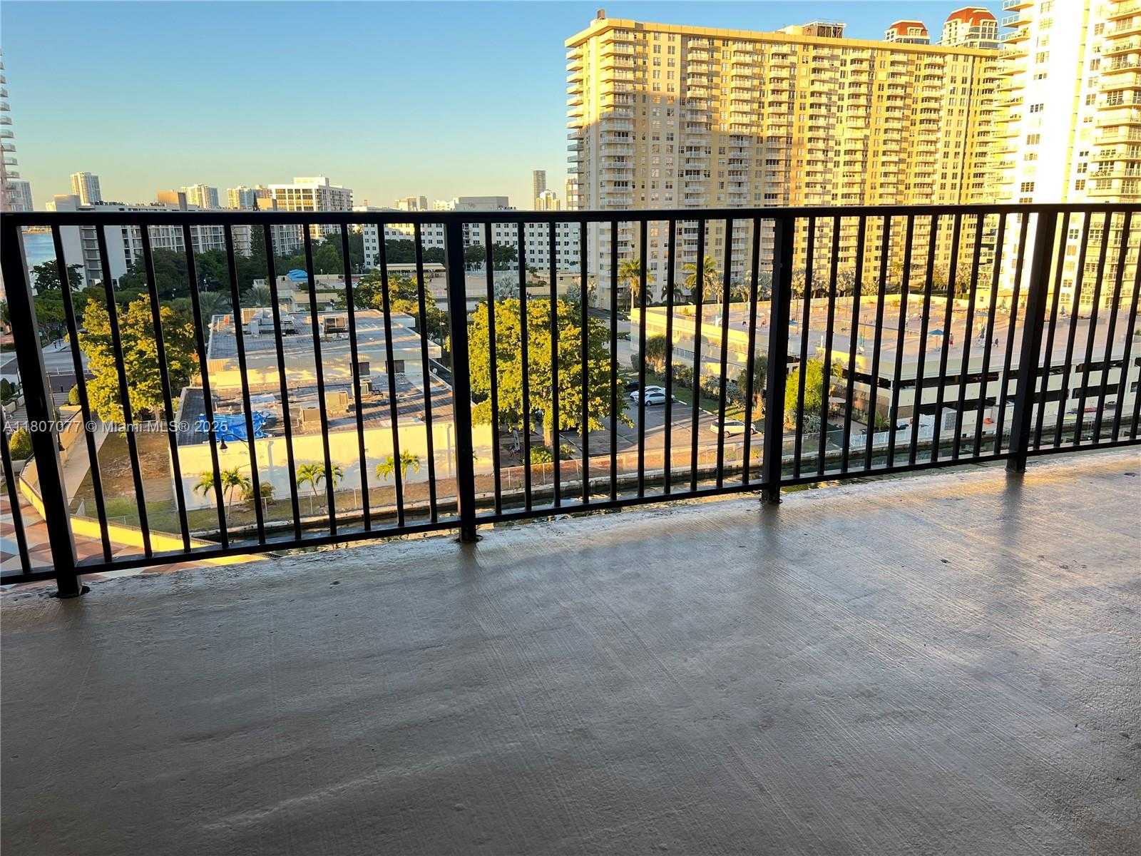 Small Image of 17150 NORTH BAY RD #2814, Sunny Isles Beach Number 17