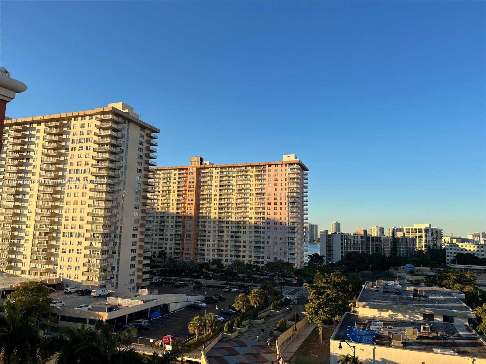 Small Image of 17150 NORTH BAY RD #2814, Sunny Isles Beach Number 18