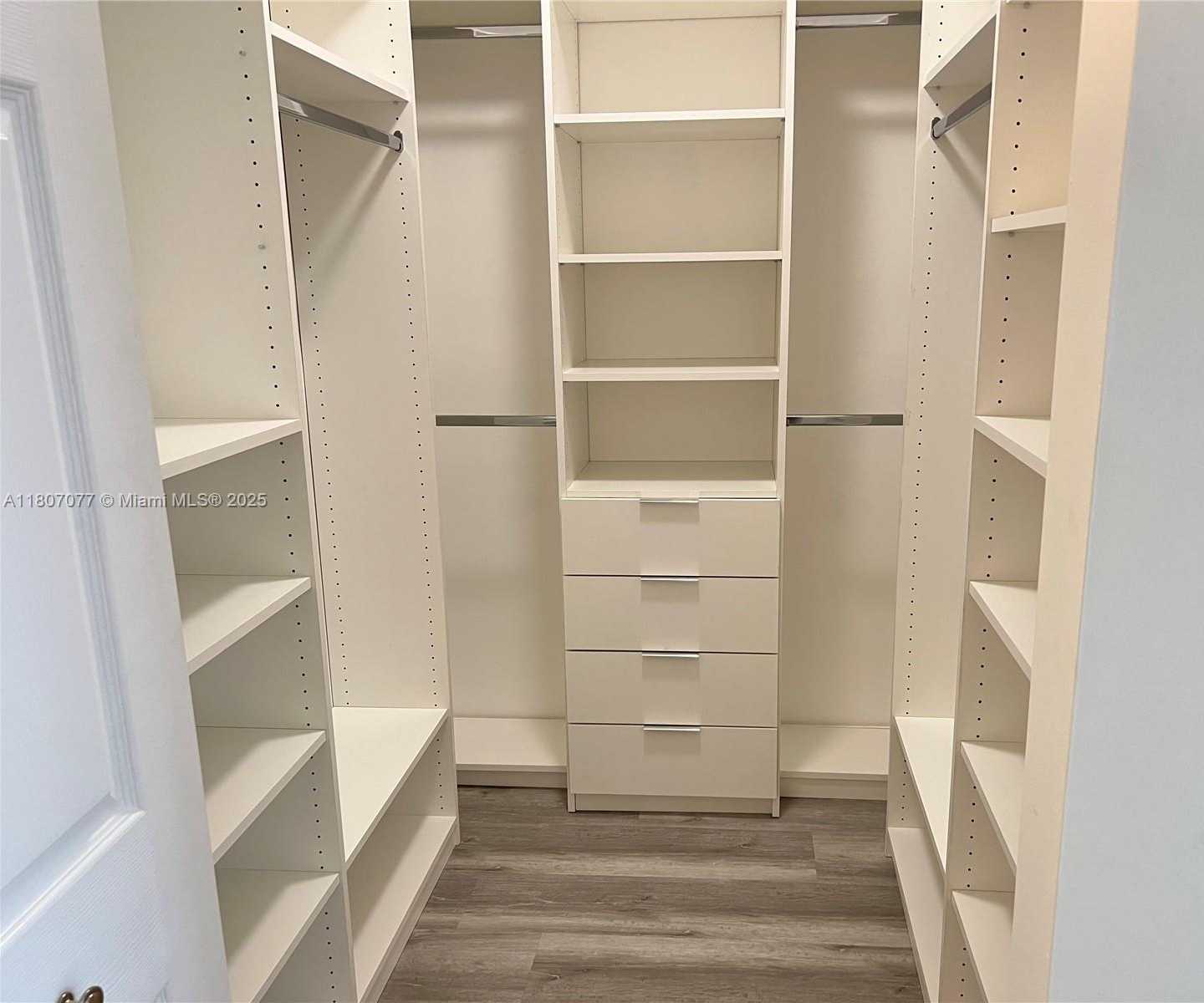 Small Image of 17150 NORTH BAY RD #2814, Sunny Isles Beach Number 26