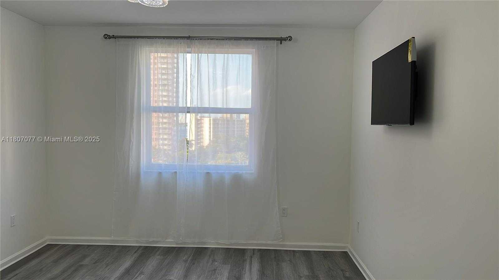 Small Image of 17150 NORTH BAY RD #2814, Sunny Isles Beach Number 52