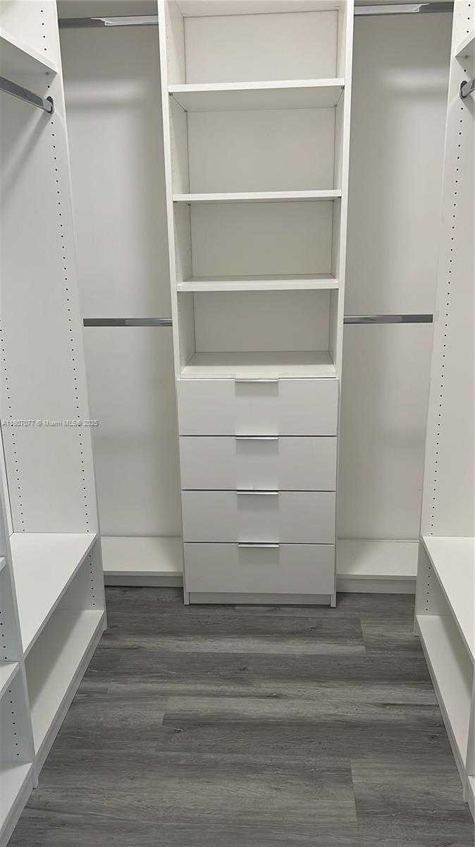 Small Image of 17150 NORTH BAY RD #2814, Sunny Isles Beach Number 54