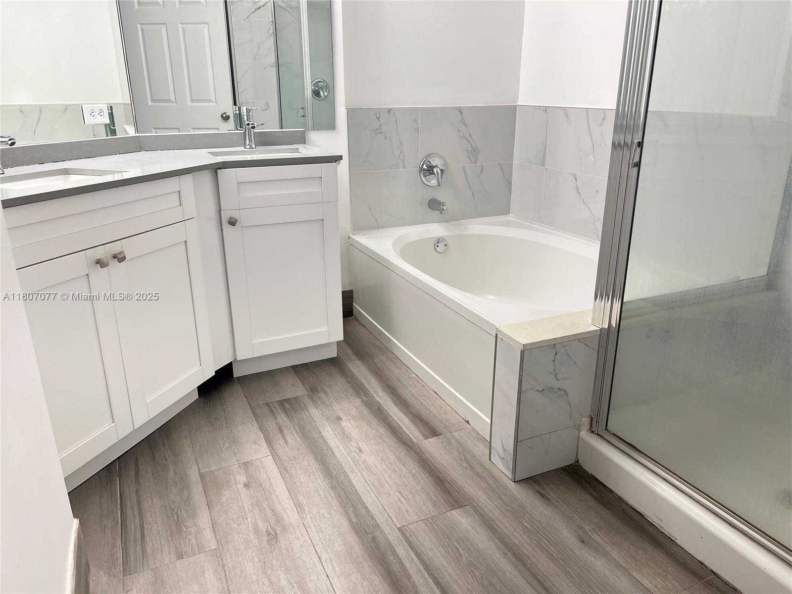 Small Image of 17150 NORTH BAY RD #2814, Sunny Isles Beach Number 57