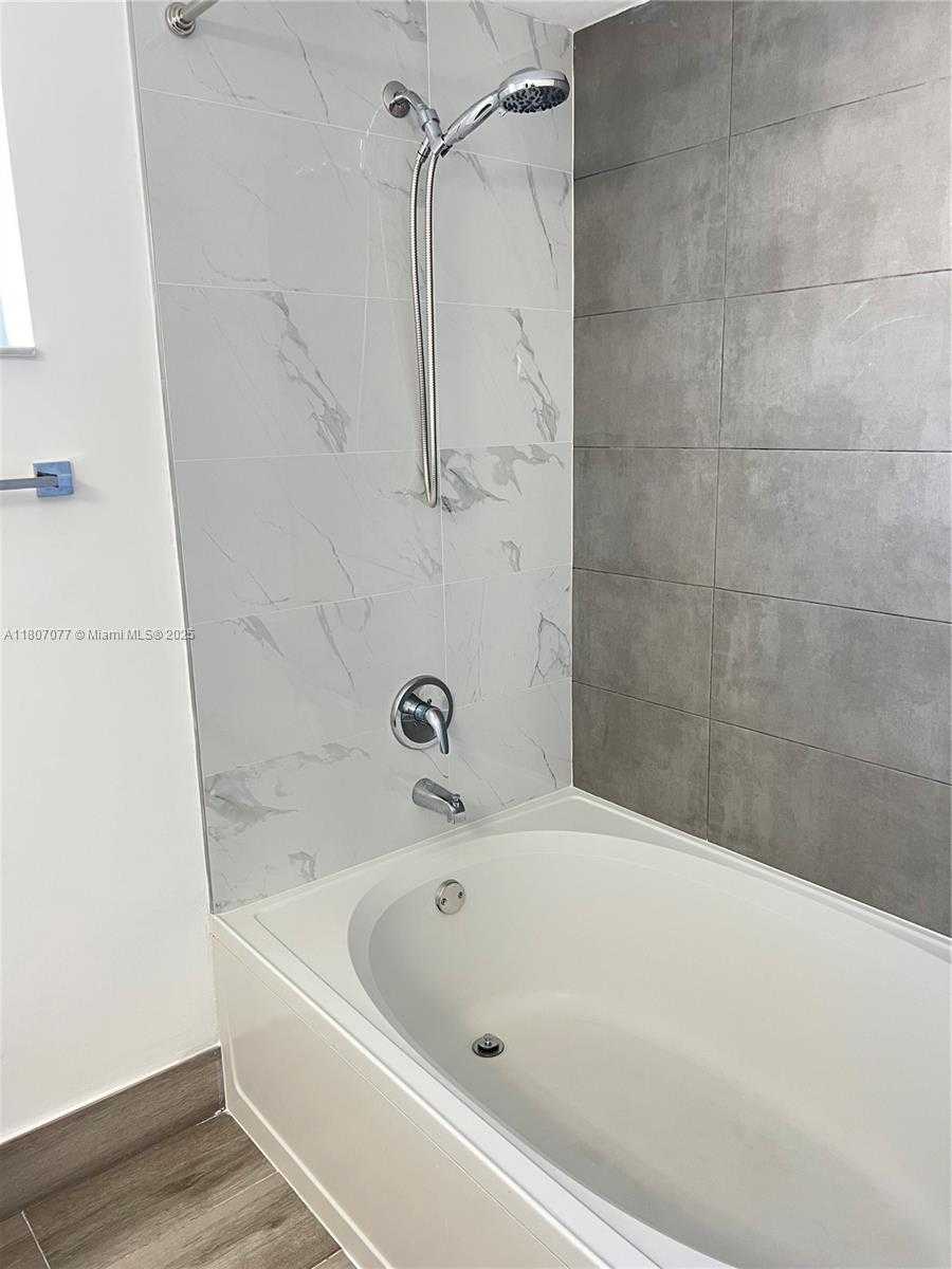 Small Image of 17150 NORTH BAY RD #2814, Sunny Isles Beach Number 63