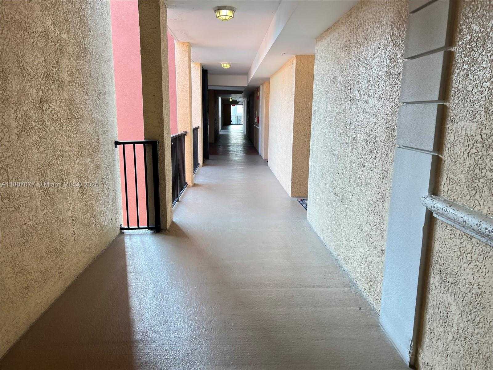 Small Image of 17150 NORTH BAY RD #2814, Sunny Isles Beach Number 68