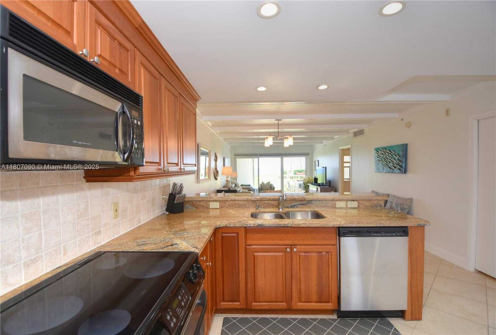 Small Image of 3101 SOUTH OCEAN BLVD #118, Highland Beach Number 4