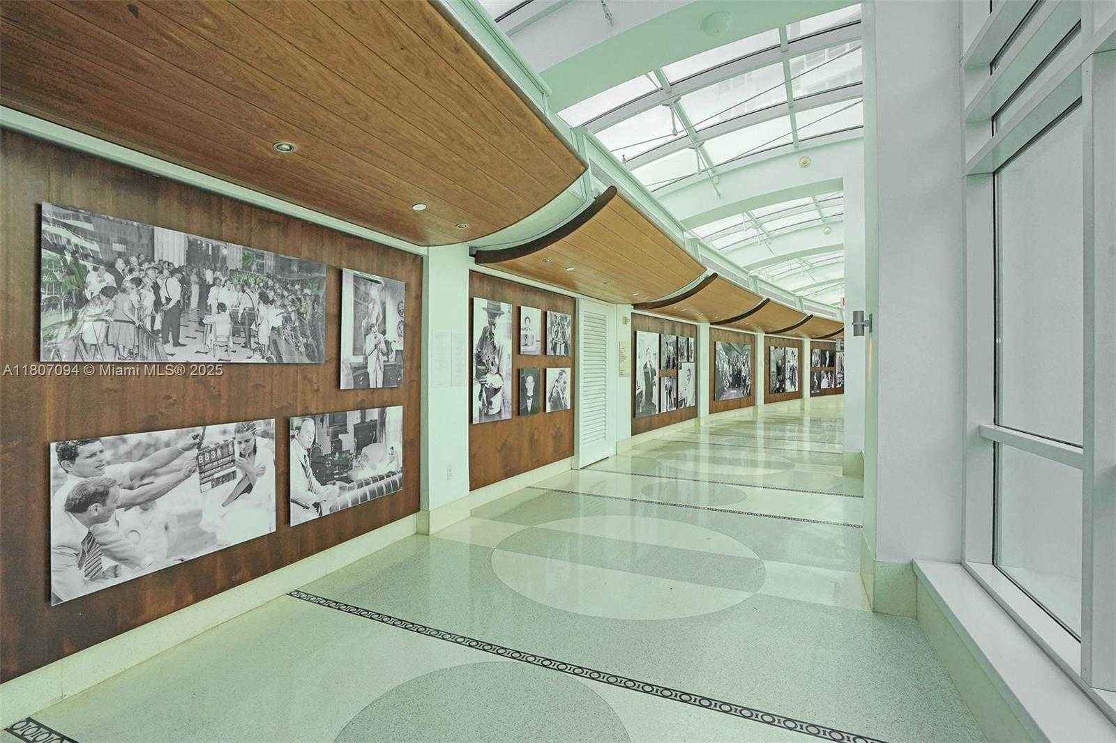 Small Image of 4391 COLLINS AVE #1914, Miami Beach Number 13
