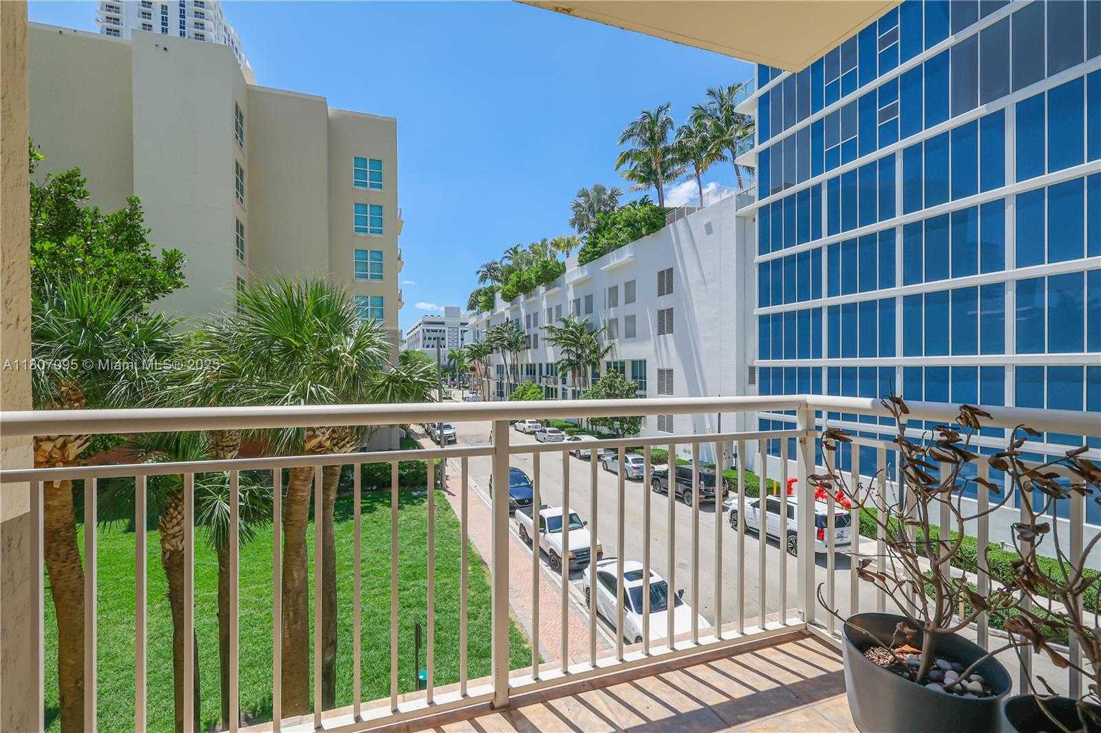 Small Image of 2000 NORTH BAYSHORE DR #228, Miami Number 20