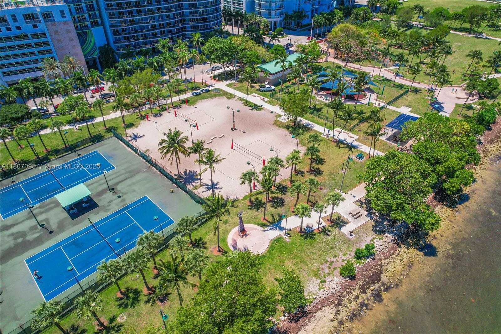 Small Image of 2000 NORTH BAYSHORE DR #228, Miami Number 4