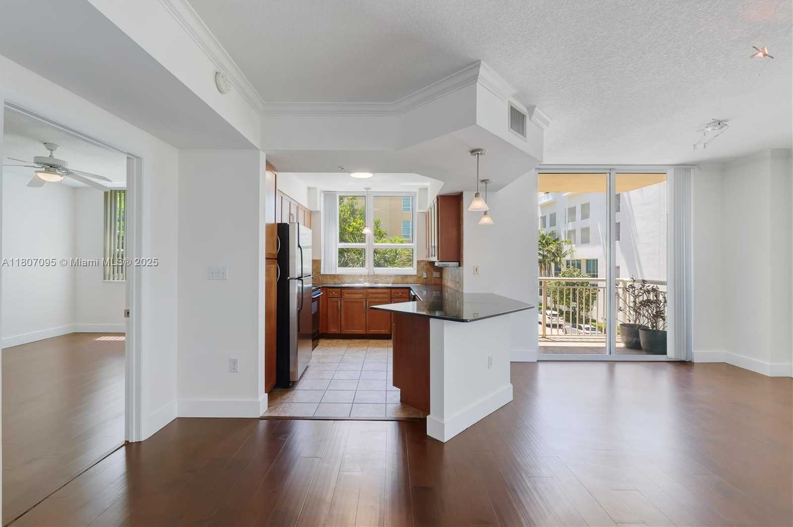 Small Image of 2000 NORTH BAYSHORE DR #228, Miami Number 9