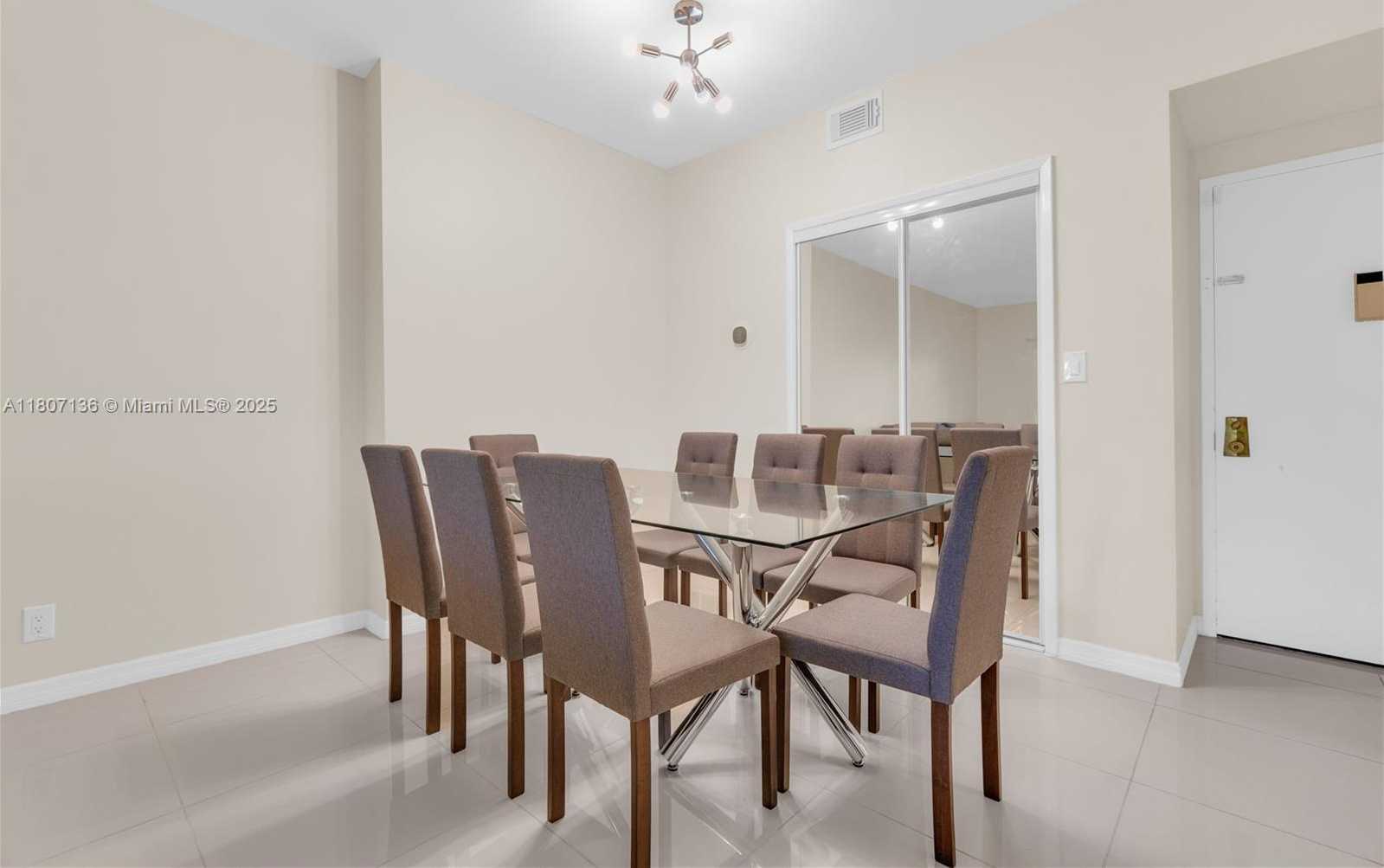 Small Image of 4400 HILLCREST DR #107A, Hollywood Number 2