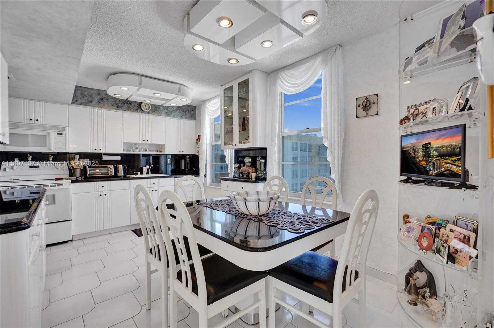 Small Image of 231 174TH ST #2319, Sunny Isles Beach Number 14