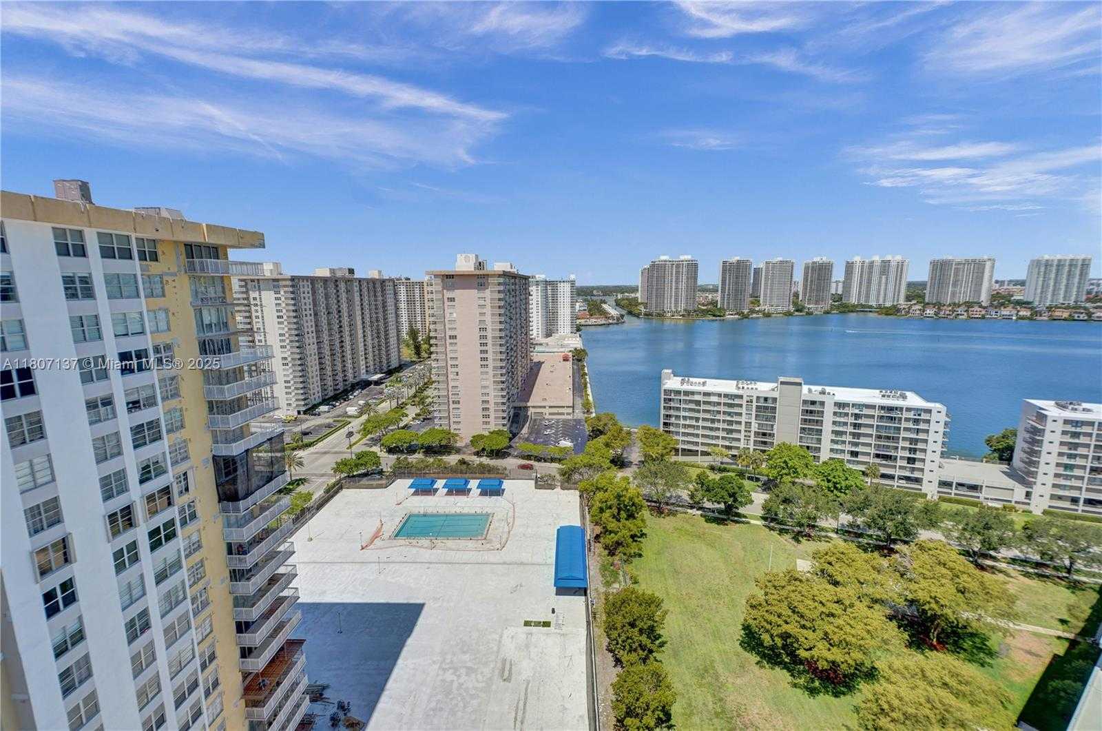 Small Image of 231 174TH ST #2319, Sunny Isles Beach Number 27