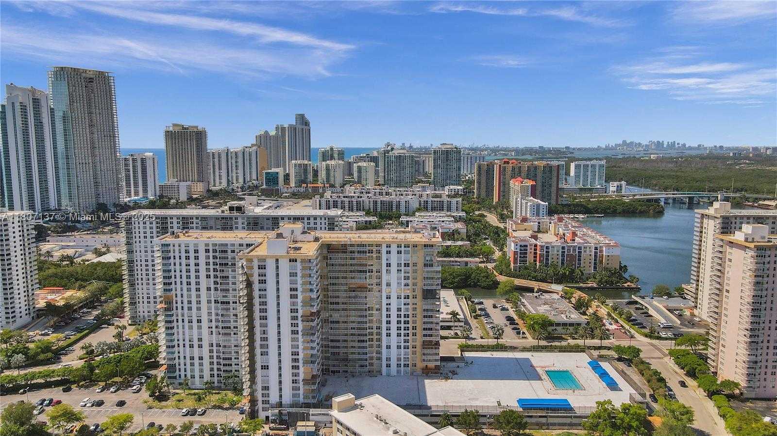 Small Image of 231 174TH ST #2319, Sunny Isles Beach Number 56