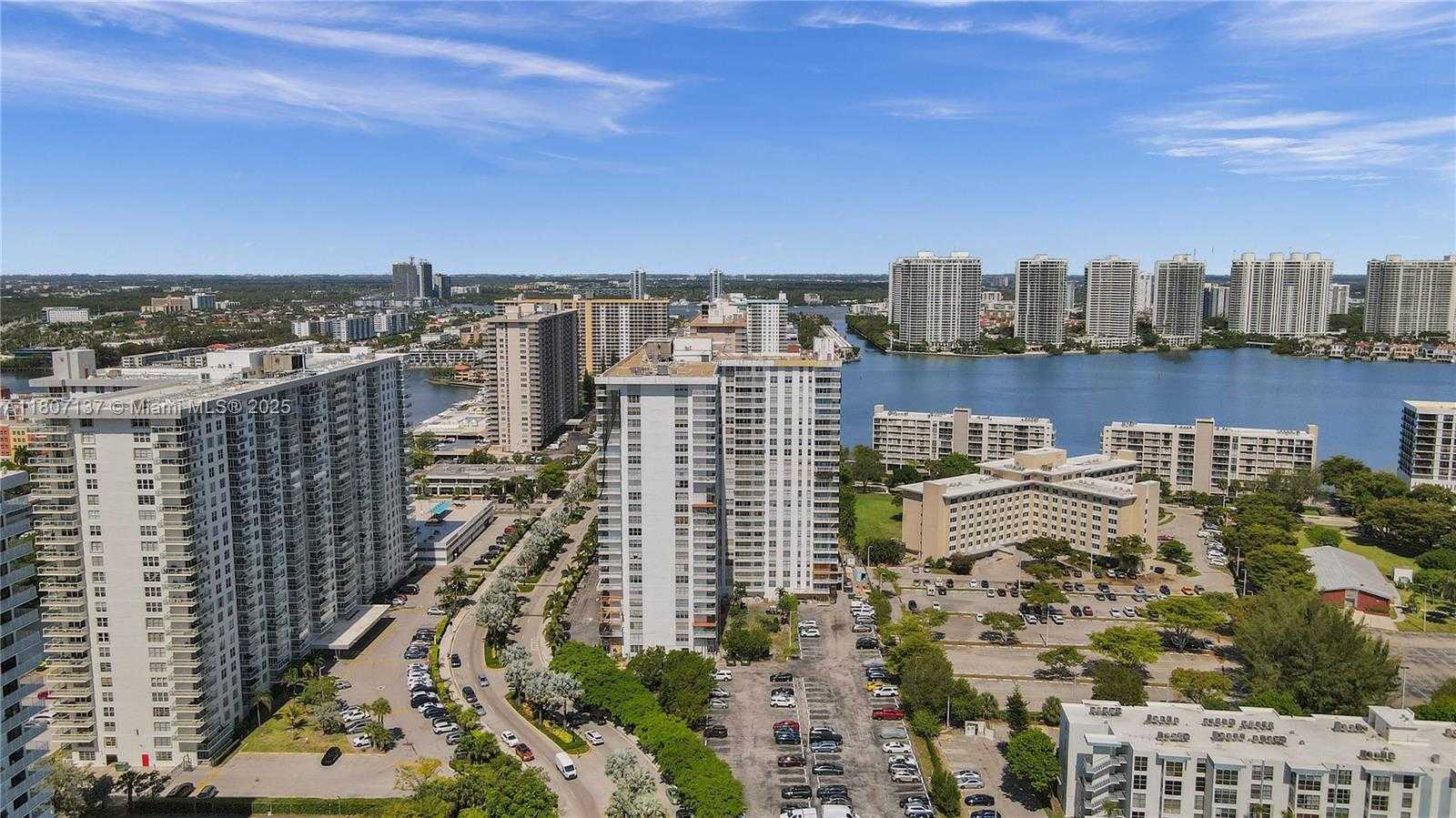Small Image of 231 174TH ST #2319, Sunny Isles Beach Number 58