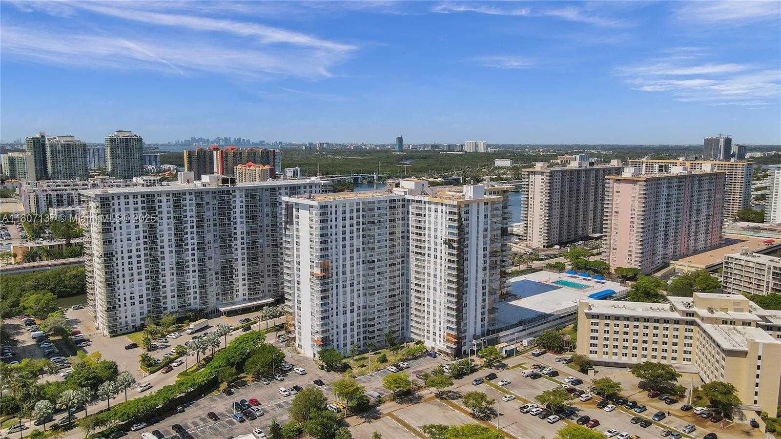 Small Image of 231 174TH ST #2319, Sunny Isles Beach Number 61
