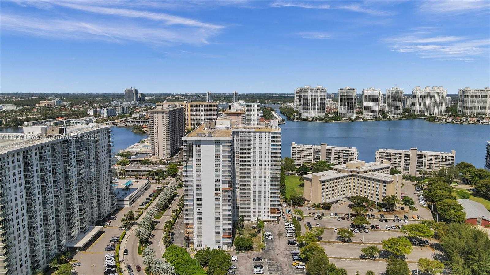 Small Image of 231 174TH ST #2319, Sunny Isles Beach Number 62