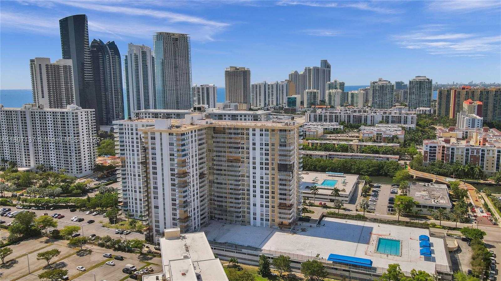 Small Image of 231 174TH ST #2319, Sunny Isles Beach Number 63