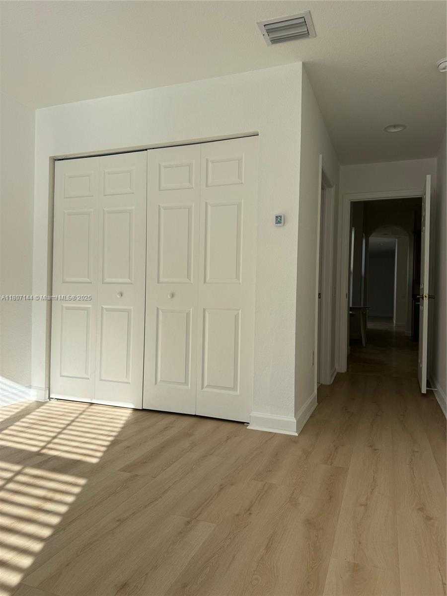 Small Image of 826 EAST SPINNAKER DR E, Hollywood Number 12