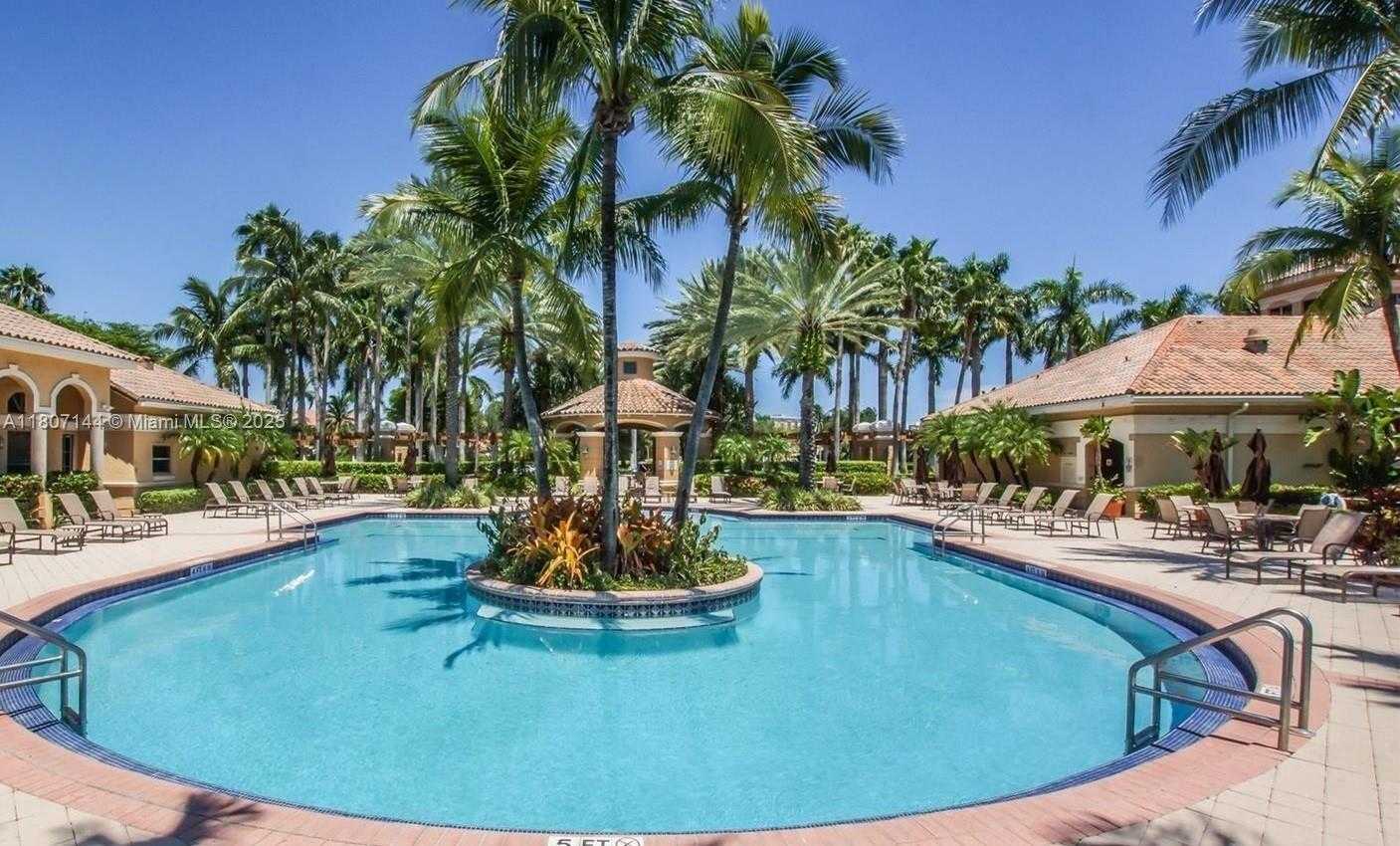 Small Image of 826 EAST SPINNAKER DR E, Hollywood Number 36