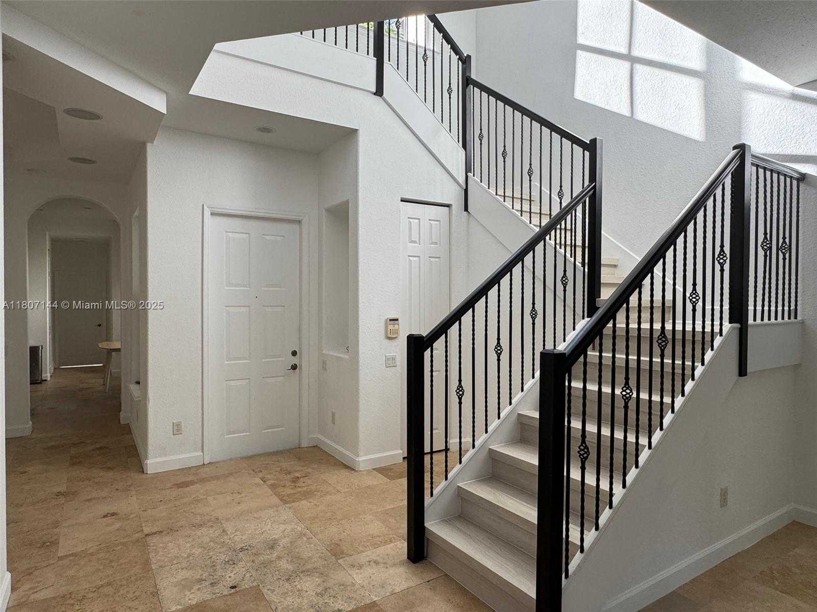Small Image of 826 EAST SPINNAKER DR E, Hollywood Number 7